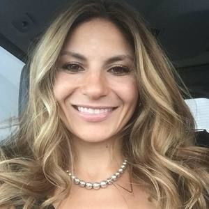 Meet your Posher, Yana